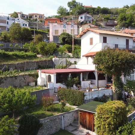 Ampi Terrazzi E Parcheggio - Relax In Villa Bardino Nuovo Экстерьер фото