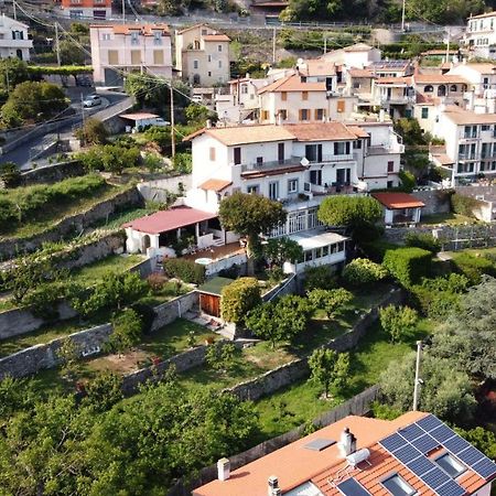 Ampi Terrazzi E Parcheggio - Relax In Villa Bardino Nuovo Экстерьер фото